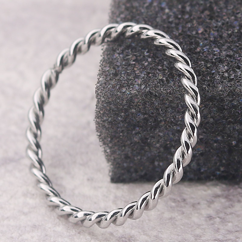 Anello minimalista in acciaio  - Event Suppliers recensione e prezzo